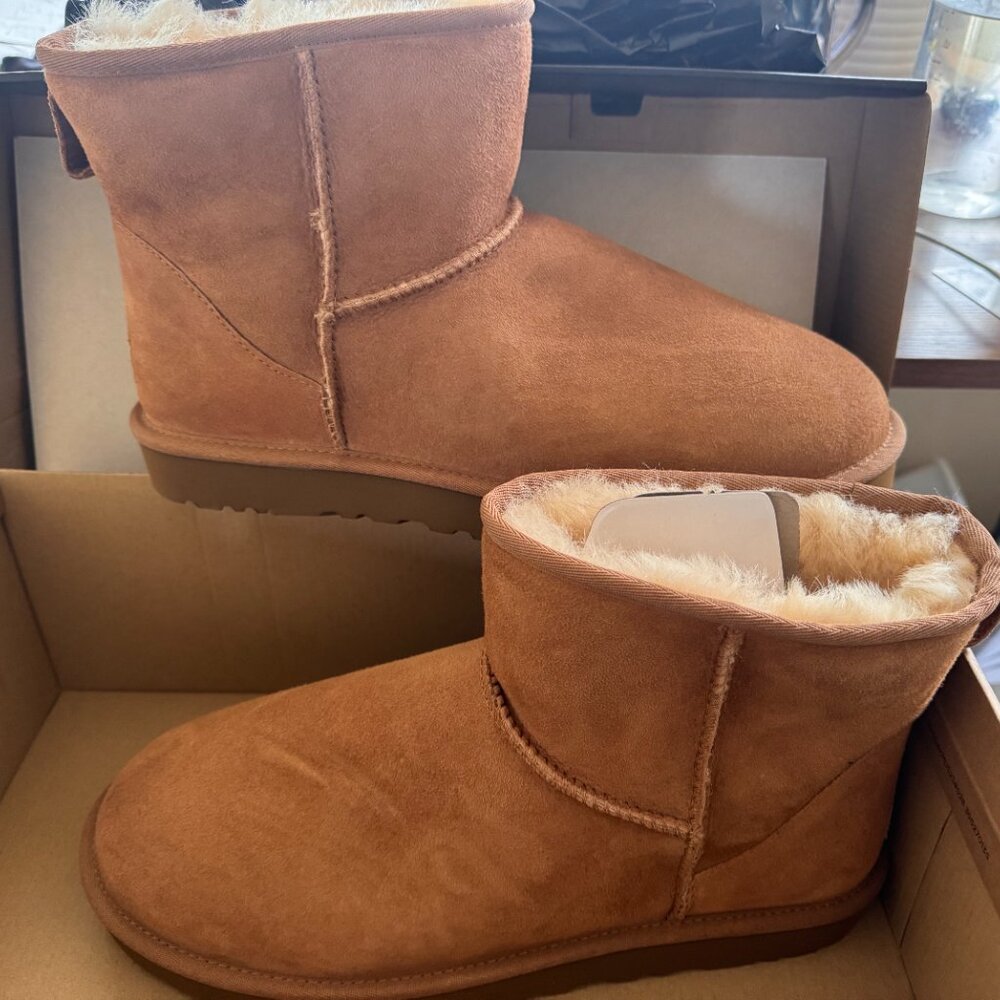 Women's UGG Boots Classic Ultra Mini Sz 9